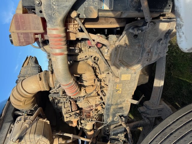 2017 Kenworth T880 - $12,144