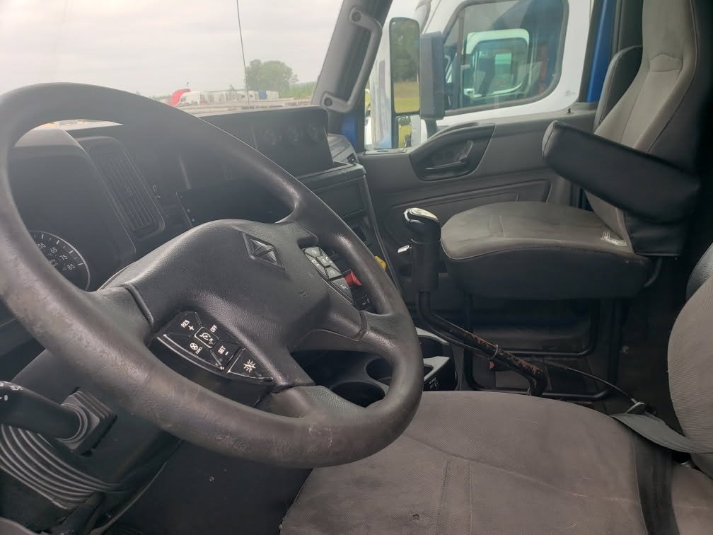 2019 International Lt625 - $6,261