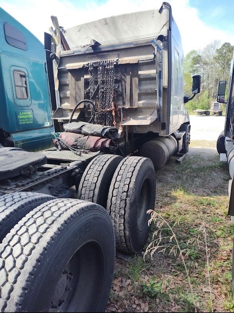 2019 Freightliner Cascadia - $6,259