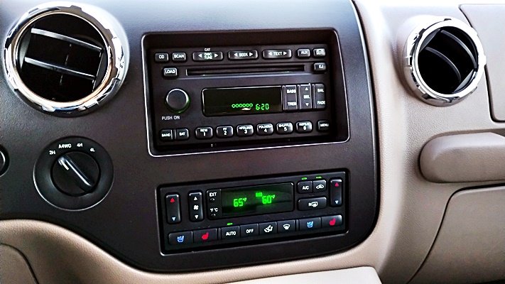 2006 Ford Expedition Eddie Bauer photo