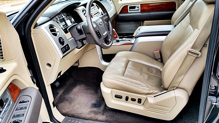 2010 Ford F-150 XLT photo