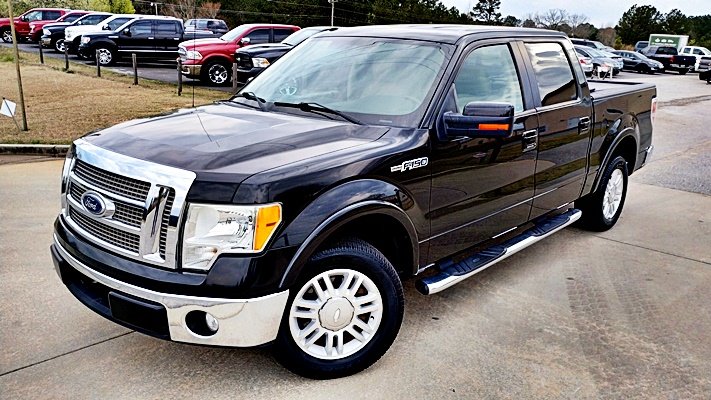 2010 Ford F-150 XLT photo