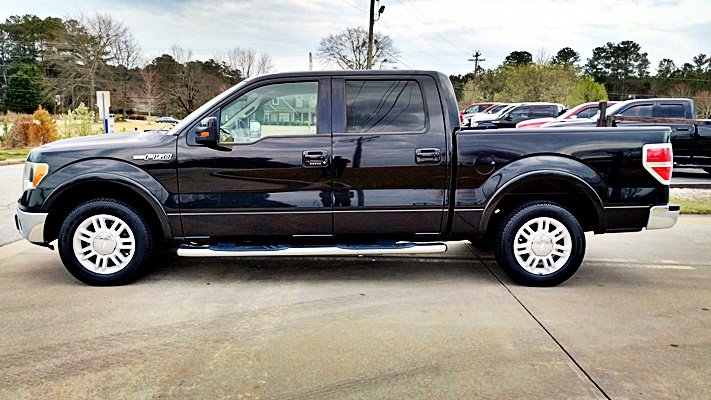 2010 Ford F-150 XLT photo