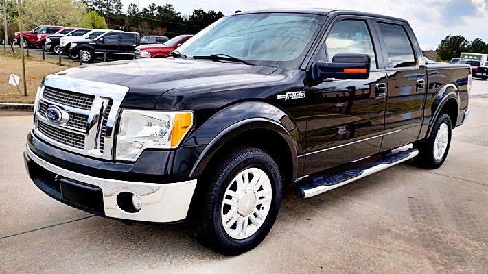 2010 Ford F-150 XLT photo