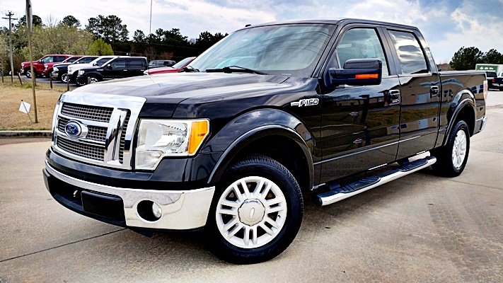 2010 Ford F-150 XLT photo