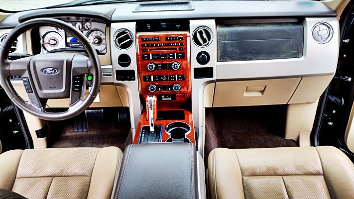 2010 Ford F-150 XLT photo