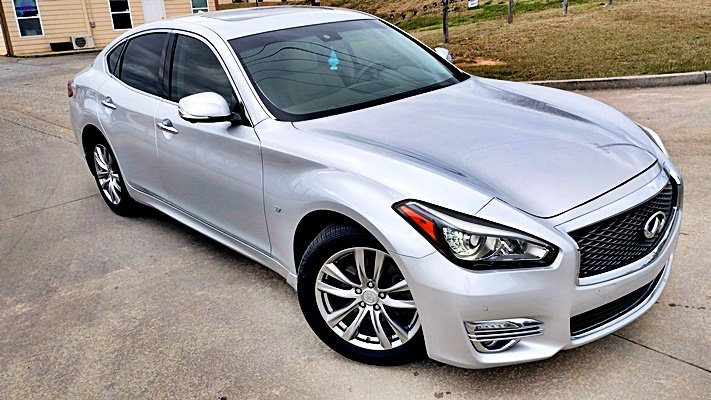 2016 Infiniti Q70 3.7 photo