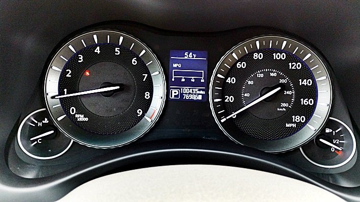 2016 Infiniti Q70 3.7 photo