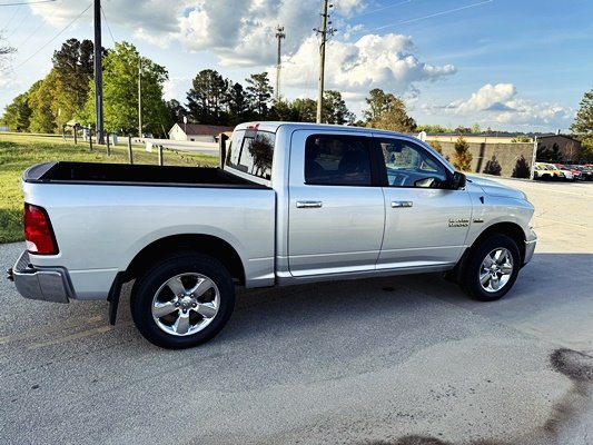 2018 RAM 1500 SLT photo