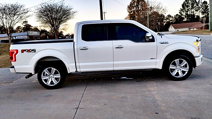 2015 Ford F150 Platinum photo