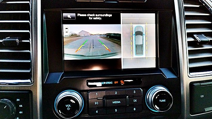 2015 Ford F150 Platinum photo