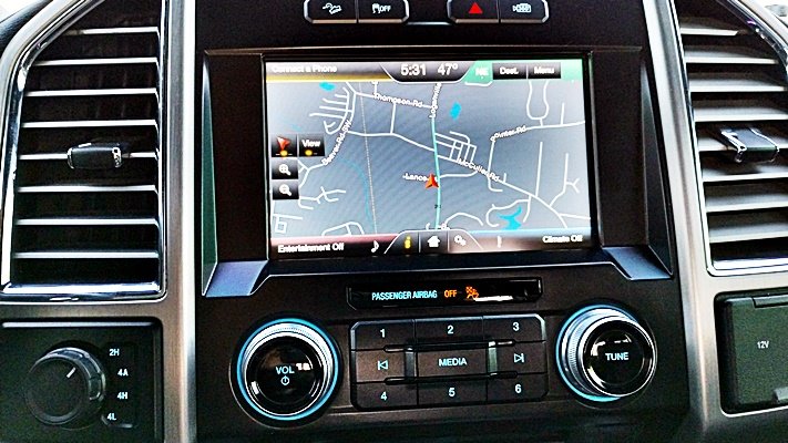 2015 Ford F150 Platinum photo