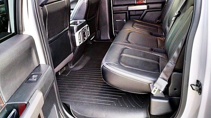 2015 Ford F150 Platinum photo