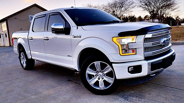 2015 Ford F150 Platinum photo