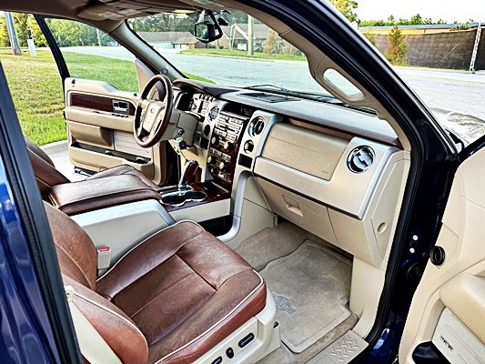 2010 Ford F-150 XLT photo