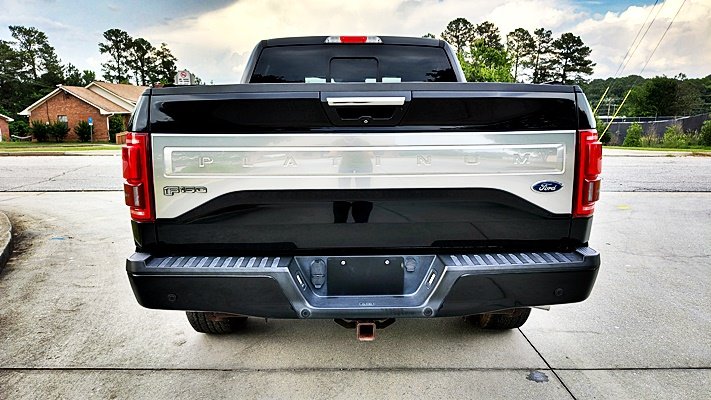 2015 Ford F150 - $16,995