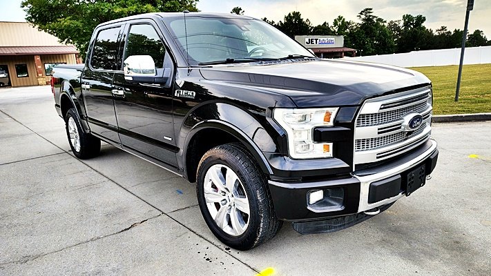 2015 Ford F150 - $16,995