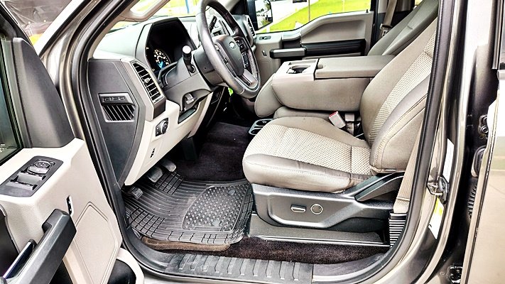2015 Ford F150 - $14,995