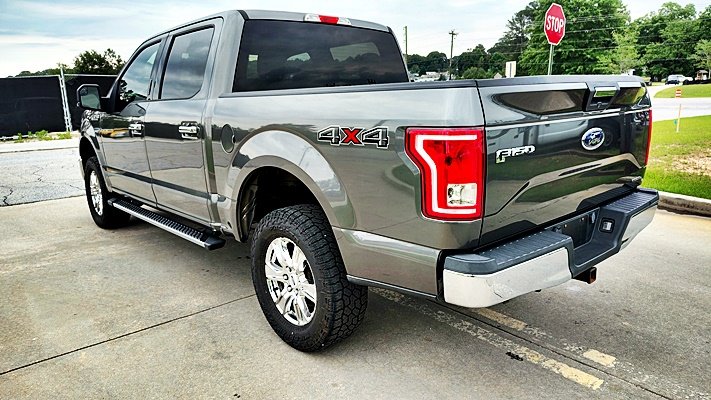 2015 Ford F150 - $14,995