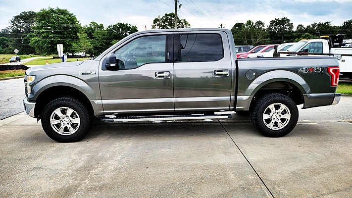 2015 Ford F150 - $14,995