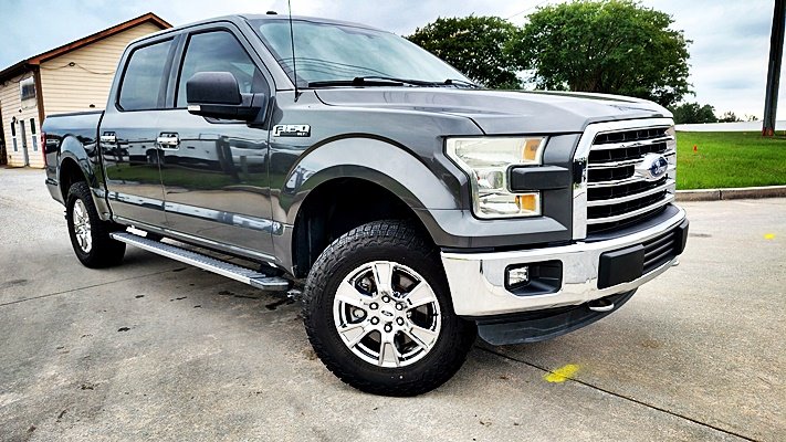 2015 Ford F150 - $14,995