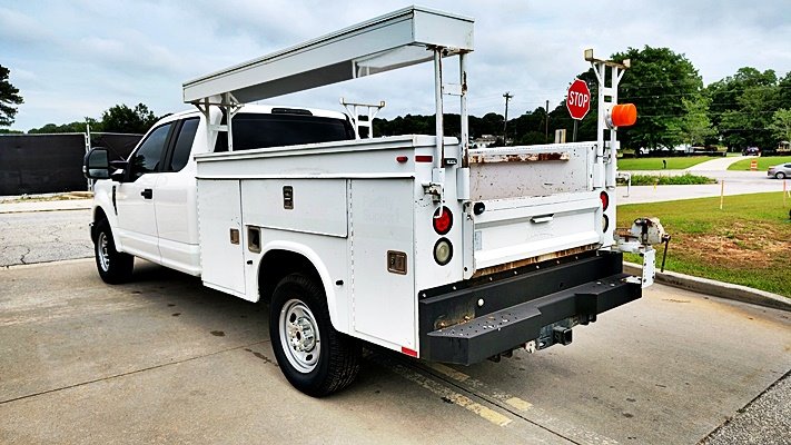 2019 Ford F-350 - $19,995