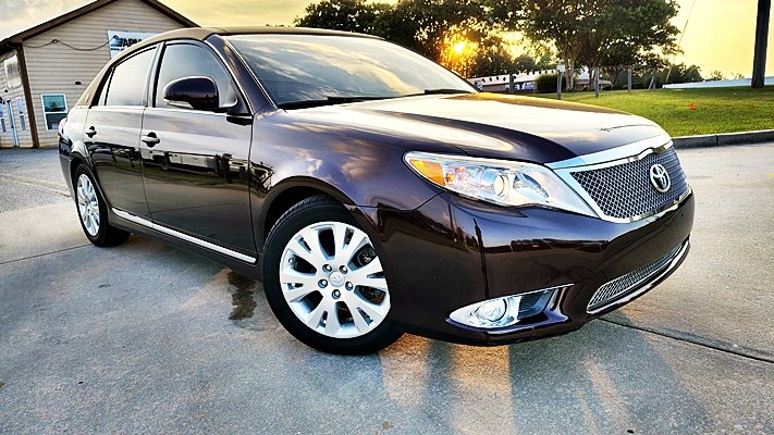 2011 Toyota Avalon - $14,995