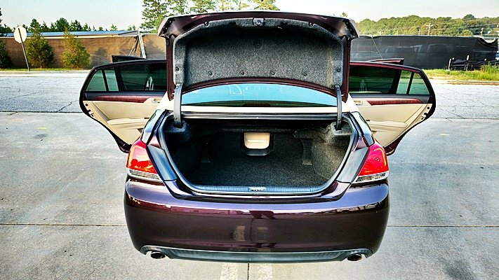 2011 Toyota Avalon - $14,995