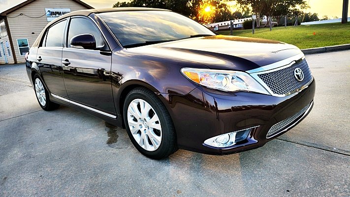2011 Toyota Avalon - $14,995