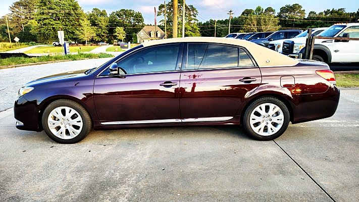 2011 Toyota Avalon - $14,995