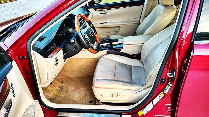 2013 Lexus ES - $7,995
