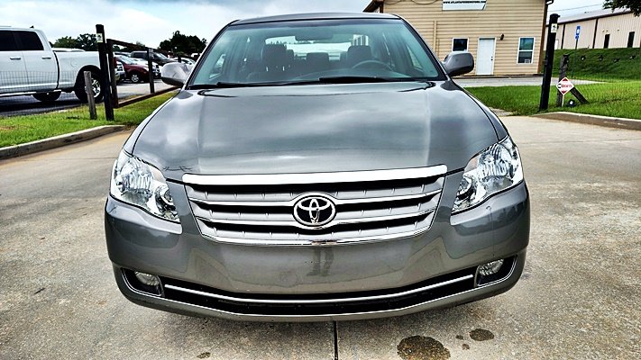 2006 Toyota Avalon - $7,995