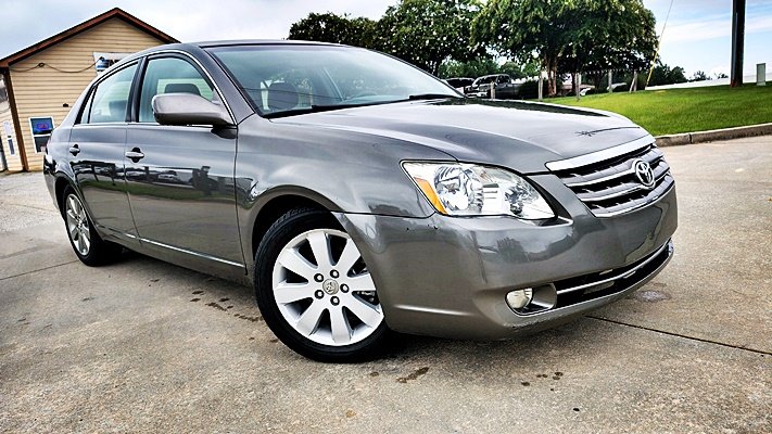 2006 Toyota Avalon - $7,995