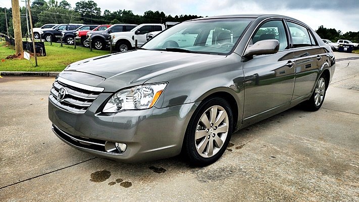 2006 Toyota Avalon - $7,995
