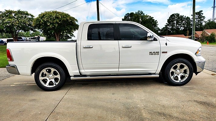 2017 Ram 1500 - $15,995