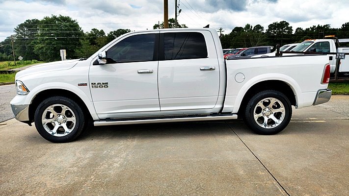 2017 Ram 1500 - $15,995