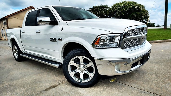 2017 Ram 1500 - $15,995