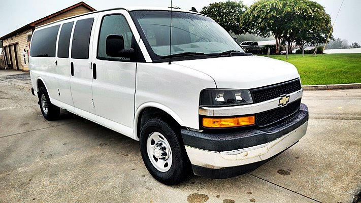 2018 Chevrolet Express - $16,995