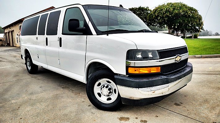 2018 Chevrolet Express - $16,995