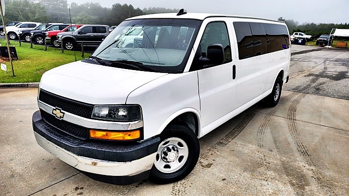 2018 Chevrolet Express - $16,995