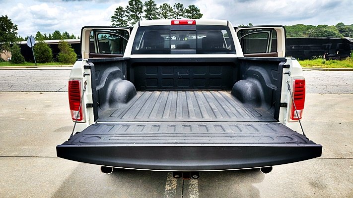 2017 Ram 1500 - $15,995