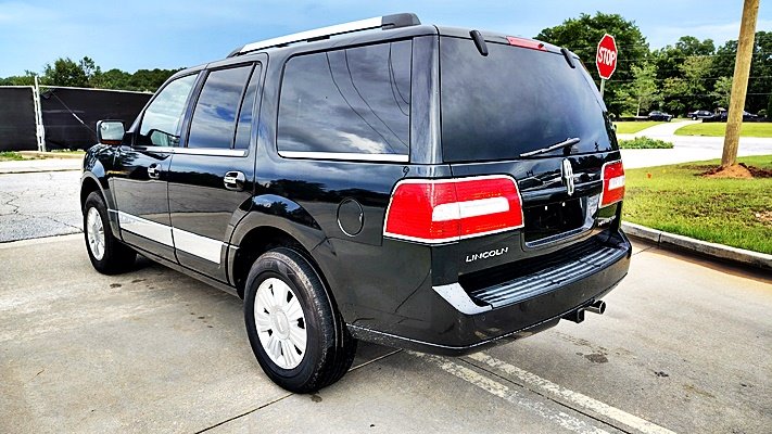 2014 Lincoln Navigator - $8,995