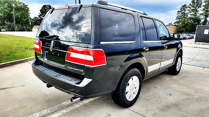 2014 Lincoln Navigator - $8,995