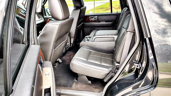 2014 Lincoln Navigator - $8,995