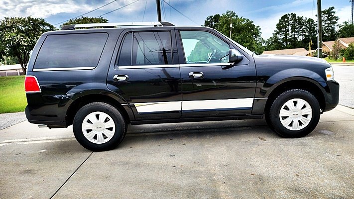 2014 Lincoln Navigator - $8,995