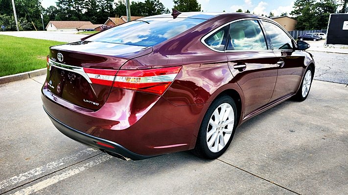 2013 Toyota Avalon - $9,995