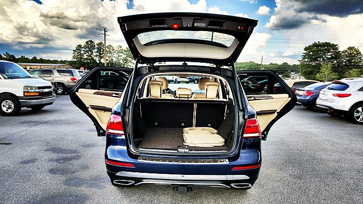 2016 Mercedes-Benz E-Class - $14,995