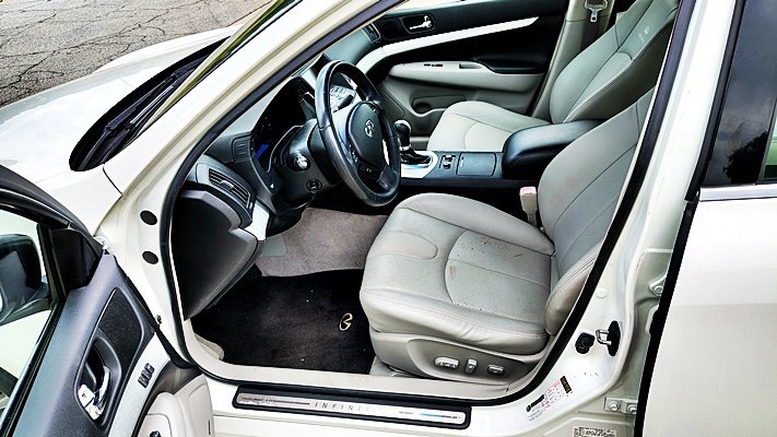 2009 INFINITI G - $12,495