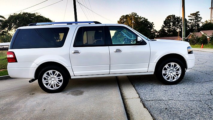 2012 Ford Expedition - $9,995
