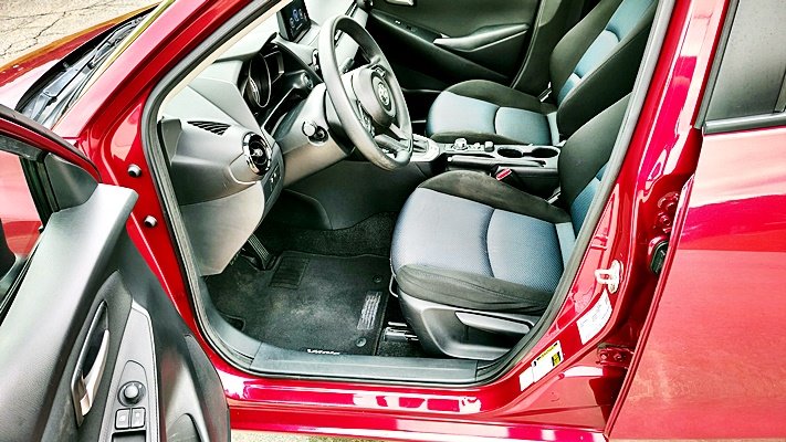 2019 Toyota Yaris - $9,995